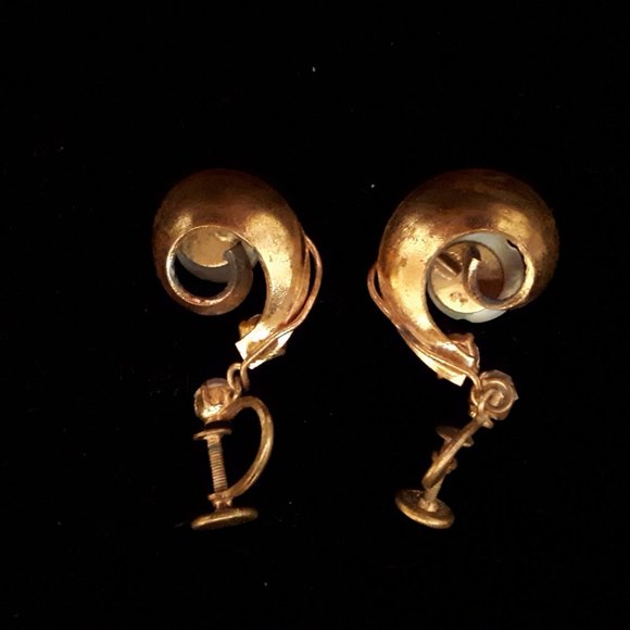 Lot of 2 pair of Vintage Earrings - Picture 3 of 8